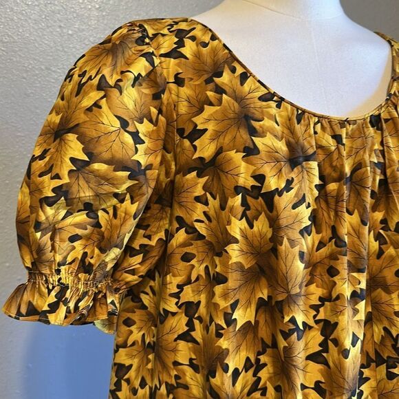 Vintage T&L muumuu Factory Hawaiian Floral Yellow Dress with Lace Trim size XL - Picture 4 of 12